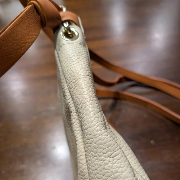Valentina Cream and Tan Crossbody Bag with Textured Finish - Picture 7 of 10